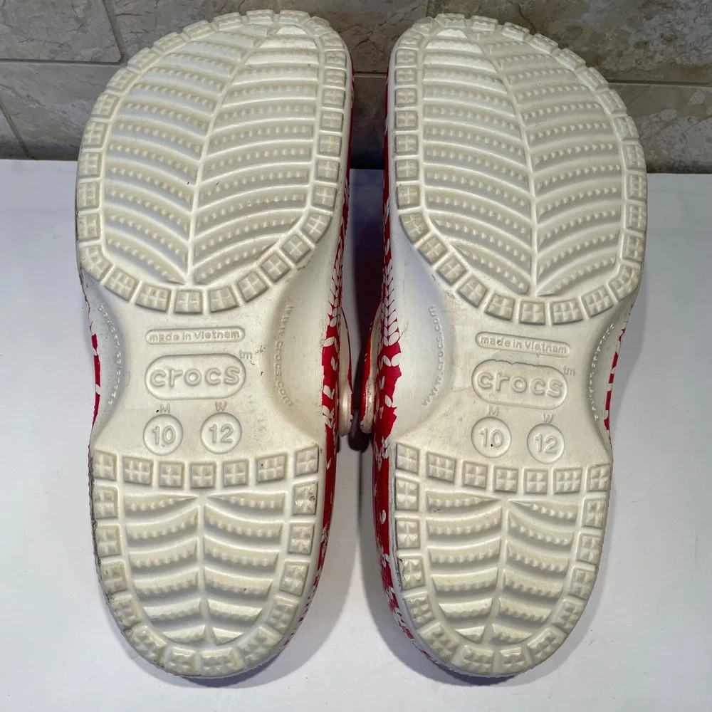 CROCS classic clogs